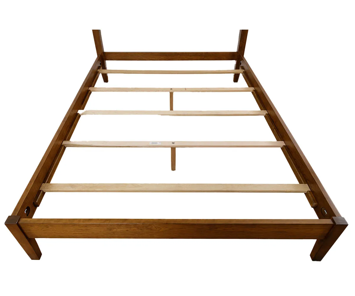 Toulon Panel Bed - Image 4